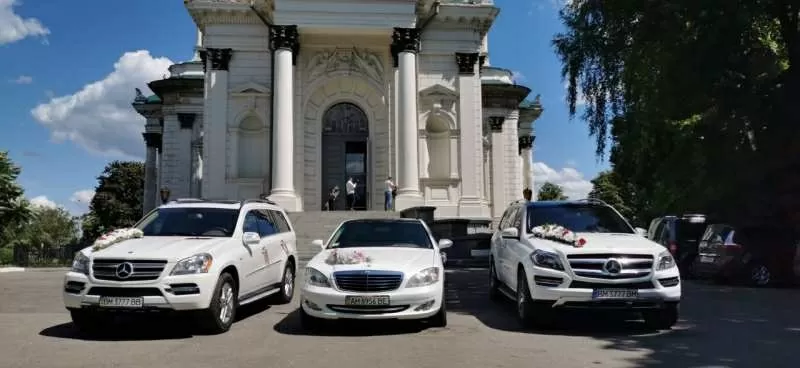 Прокат та оренда лімузинів на весілля,  Івано-Франківськ