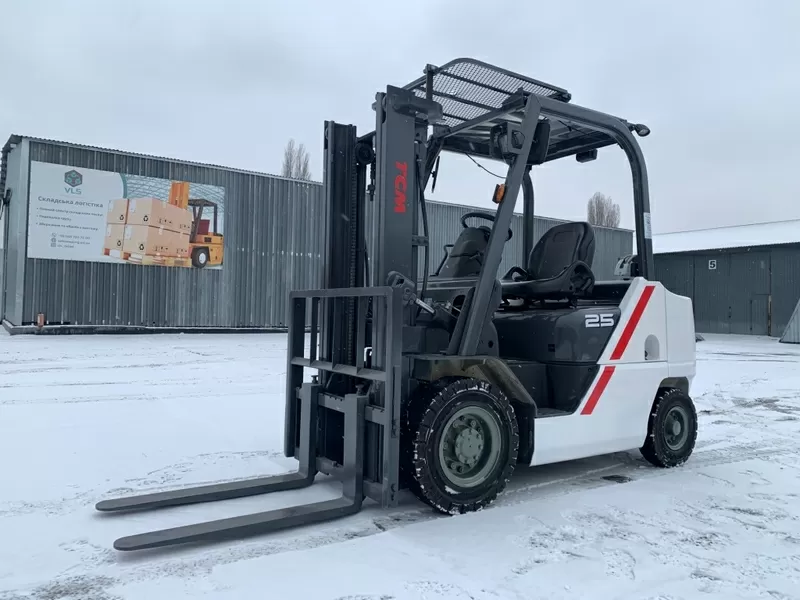 Газ-бензиновий навантажувач TCM (Nissan),  напрацювання 5045 мотогодин 2