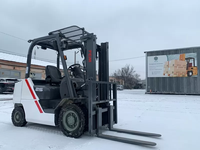 Газ-бензиновий навантажувач TCM (Nissan),  напрацювання 5045 мотогодин 5